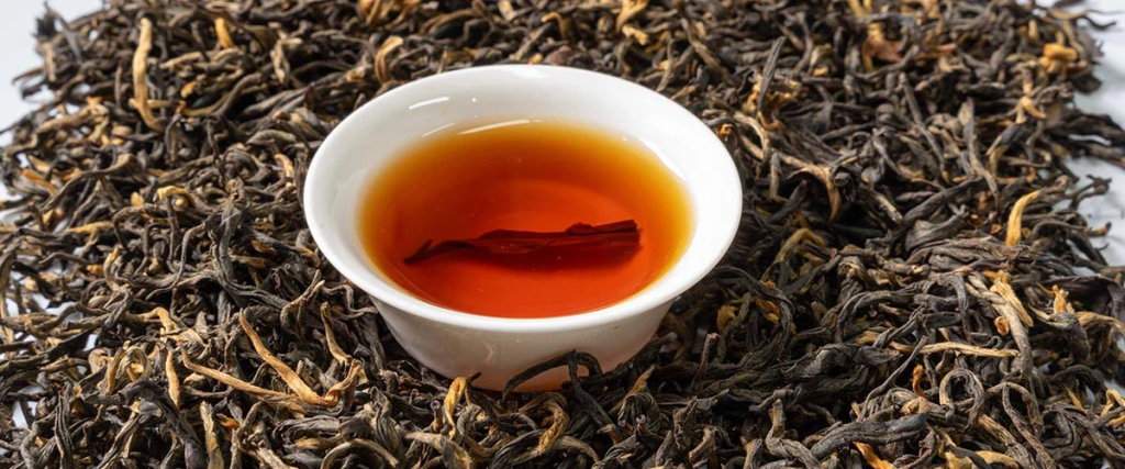 The Connection Between Red Tea, Black Tea, and Dark Tea