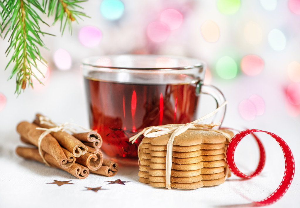 The Story of Christmas and Chinese Tea