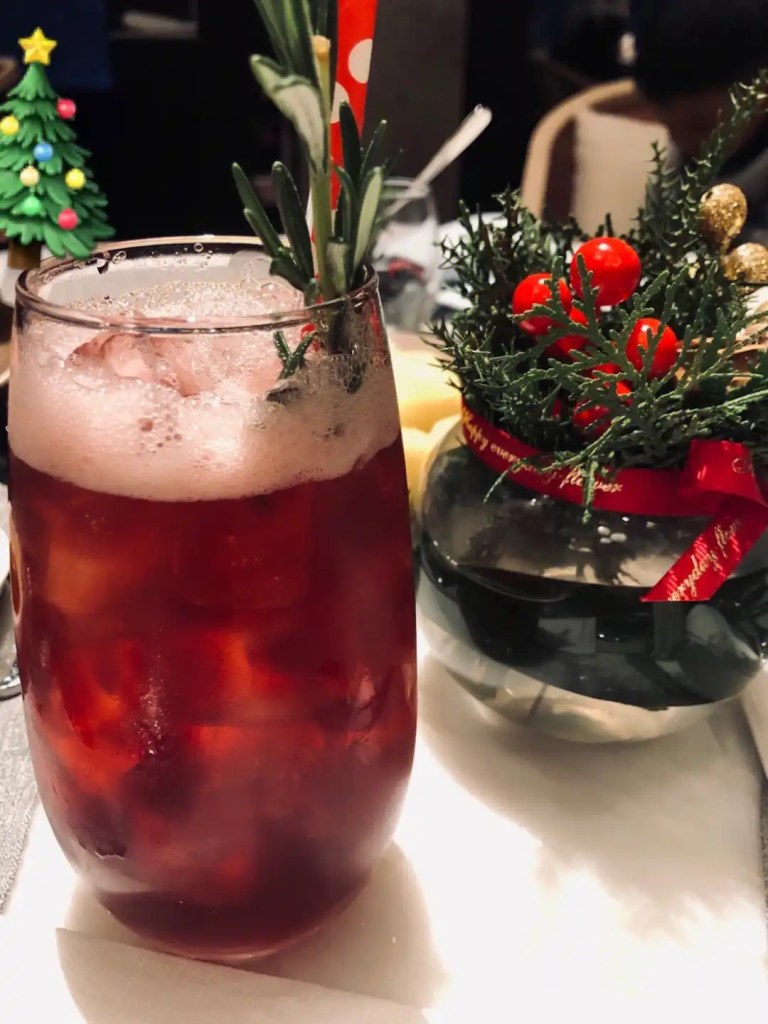 What Tea Should Be Drunk During Christmas?