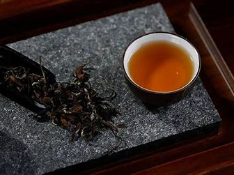 Exploring the Distinctive Differences Between Oolong Tea and White Tea