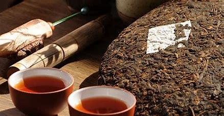 Distinctions and Connections Between Pu’er Tea and Oolong Tea